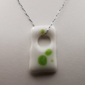 Pendentif Blanc Verdoyant